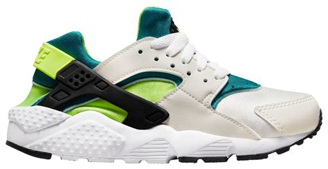 huarache foot locker.